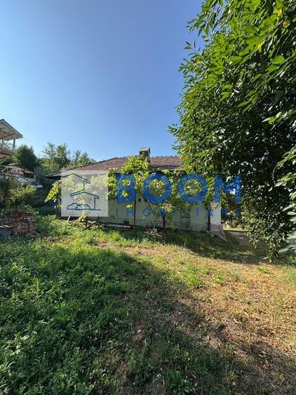 Casă individuală cu 3 camere cu Canalizare în Goranu