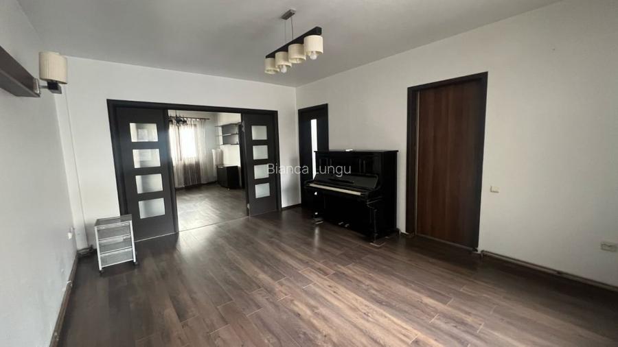 Apartament de 3 camere ( 113MP )-Mosilor-Cartierul Armenesc Apartament de 3 camere ( 113MP )-Mosilor-Cartierul Armenesc