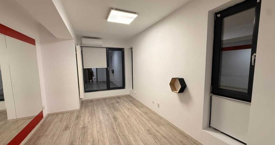 3 Camere  | Parter | Centrala proprie | Birou/Rezidenta - 4