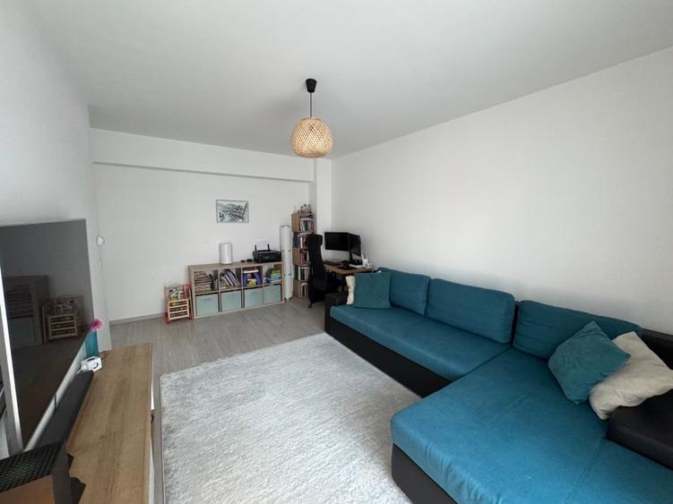 Proprietar - ap 2 camere decomandat - 2