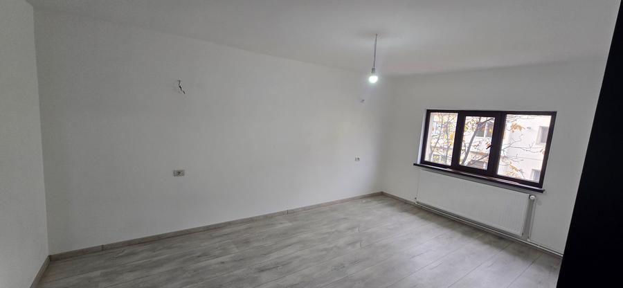 2 camere de vanzare , etajul 2, Focsani - 3