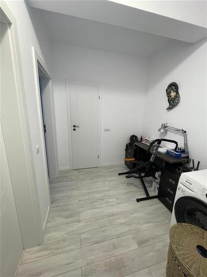 3 CAMERE - 2 BAI - CURTE PROPRIE - LOC DE PARCARE - SOS. REDIU - 9