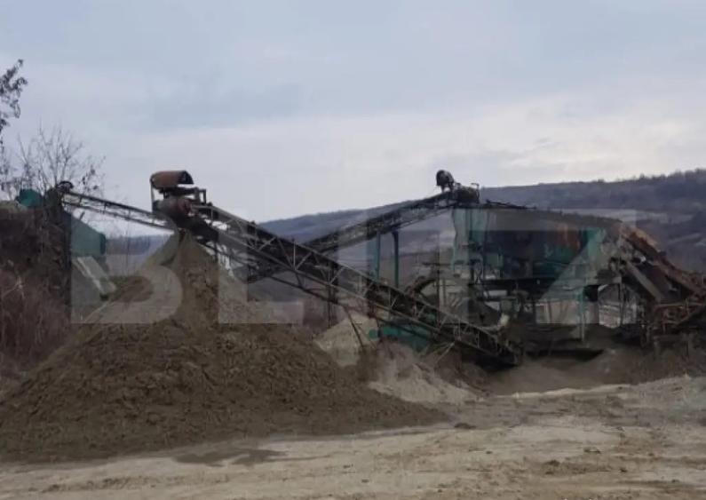 Balastiera functionala,utilaje,hala,6 hectare de teren,zona - 5