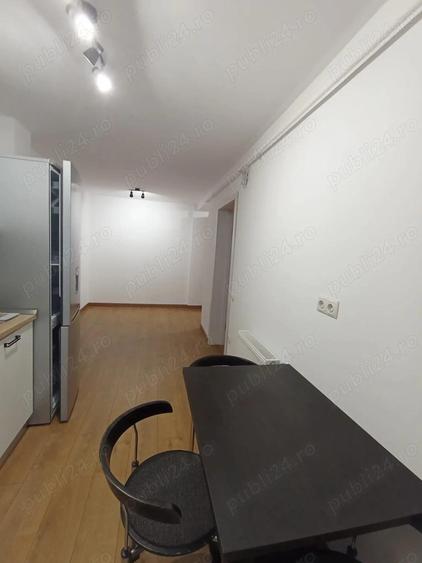 Apartament 2 camere decomandat zona Porii - 2