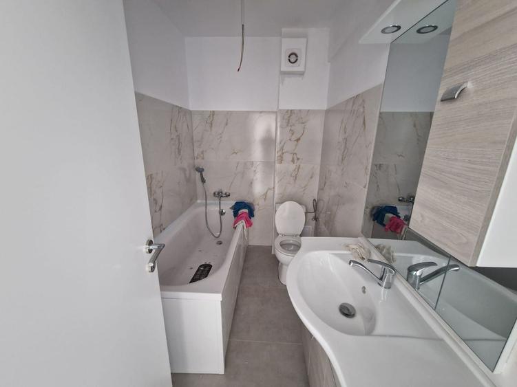 3 camere, finisat etaj 2, parcare subterana, str Traian Vuia - 32