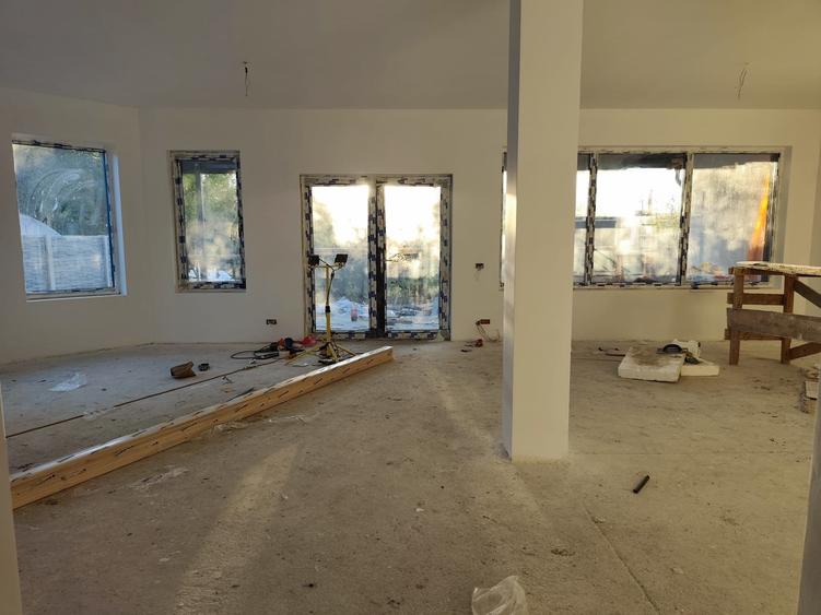 FARA COMISIOANE in Gulia vatra Satului la drum asfaltat casa 4 camere 2 bai P+M - 19