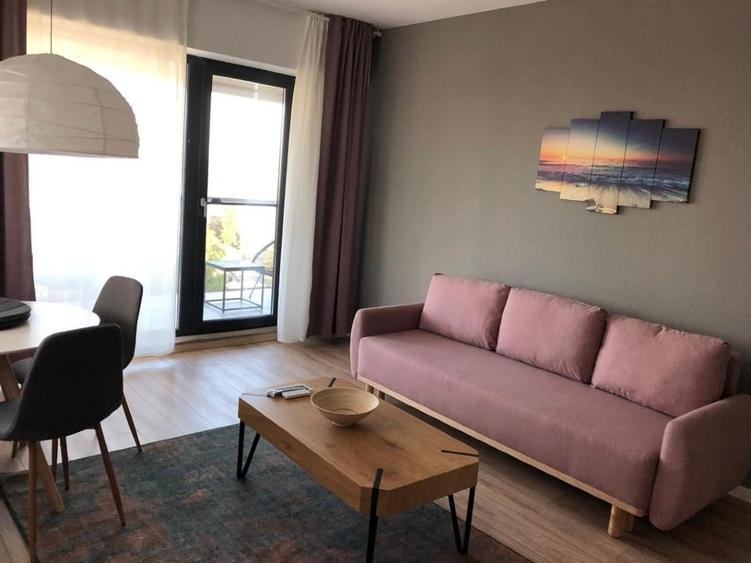 Apartament cu 2 camere semidecomandat, mobilat în Central