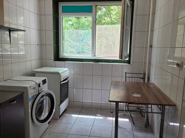 Jean Steriadi, 5 minute metrou 1 Decembrie 1918, bloc reabilitat, - 6