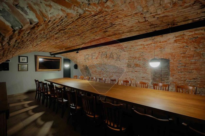 De vanzare - Proprietate premium in zona istorica a Oradiei - 18