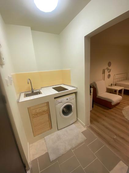 Inchiriez garsoniera moderna, mobilata si utilata, in zona Poarta 6 - 5