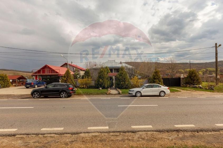 Vilă cu 7 camere de vânzare/schimb cu apartament, com. Traian, Bacău - 19