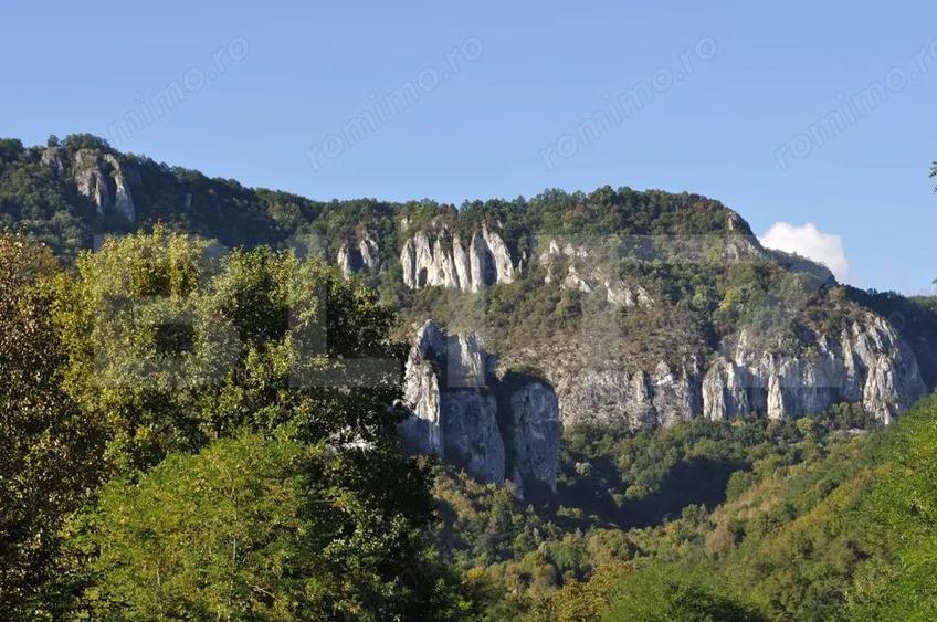 Casa de vacanta pretabila pentru pensiune,8 camere,307 mp utili,Cheile Cibului - 8