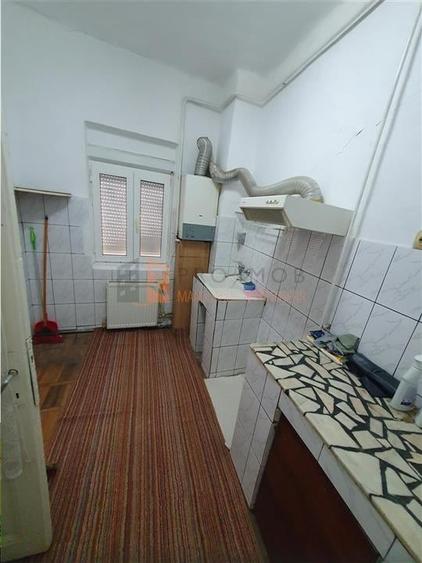 Casa tip parter + teren zona Centru - 4