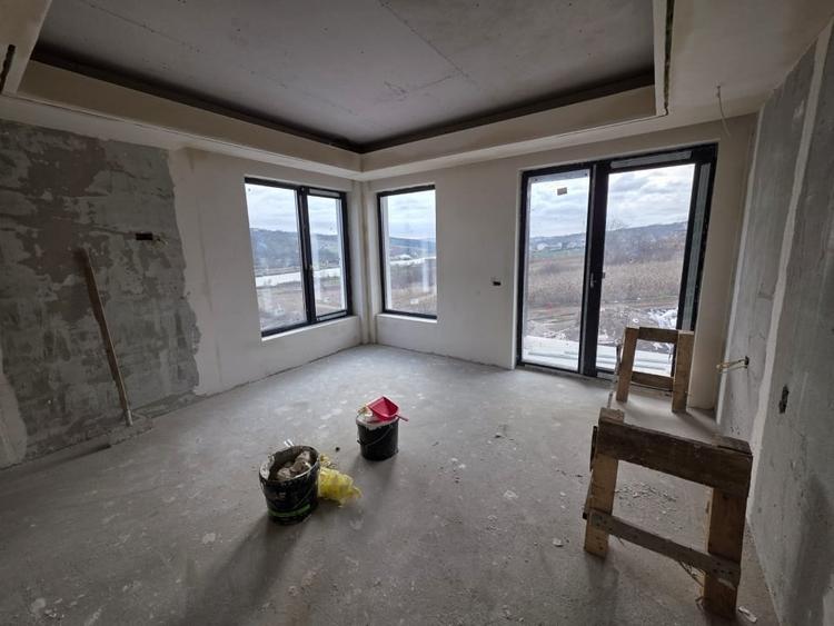 Vila exclusivista cu piscina langa lac. Acasa ca in vacanta! - 10