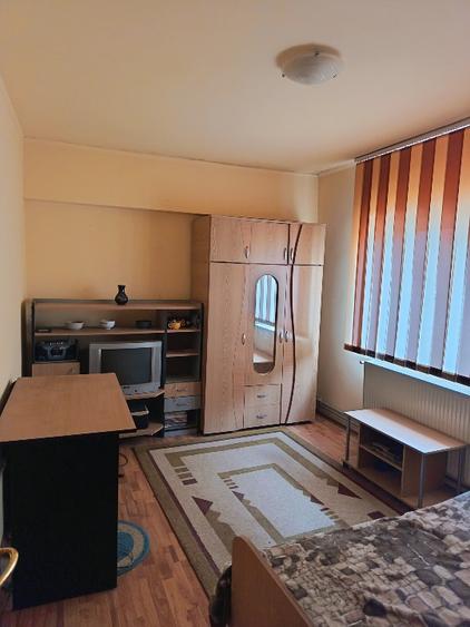 Vand garsoniera Costești - 1