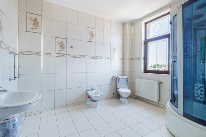 Locuinta spectaculoasa cu potential de business – 730 mp, sector 2 - 16