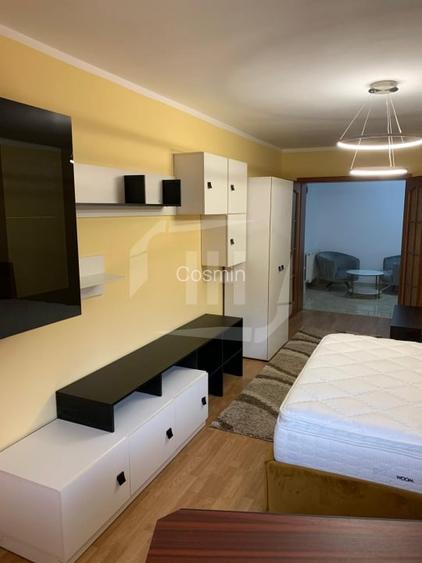 Apartament 2 camere, decomandat, 2 parcari, zona Liviu Rebreanu Apartament 2 camere, decomandat, 2 parcari, zona Liviu Rebreanu