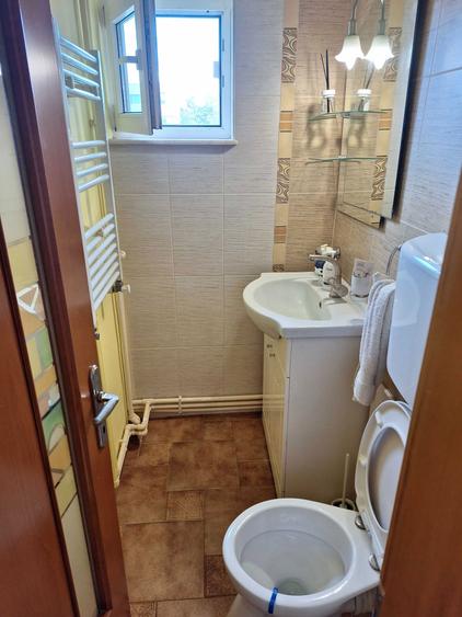 Ofer spre inchiriere apartament 3 camere si loc parcare in cartier Tomis 2, Constanta - 7