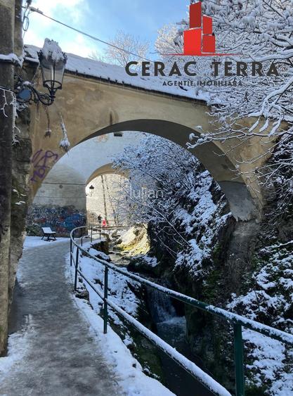 Apartament cu 3 camere nedecomandat în Centrul Istoric Apartament cu 3 camere nedecomandat în Centrul Istoric