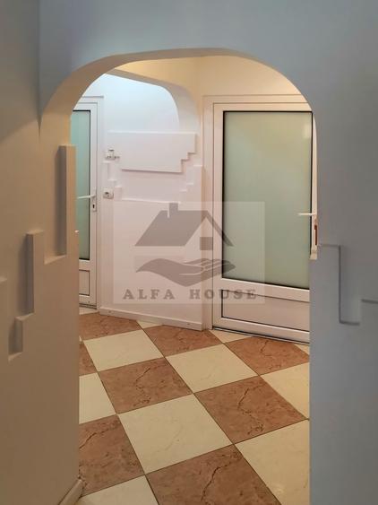 Apartament cu 3 camere decomandat, mobilat în Răcădău