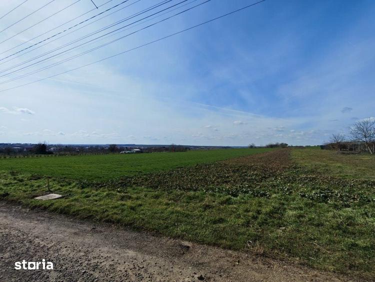 Teren de 252 mp, în Valu lui Traian