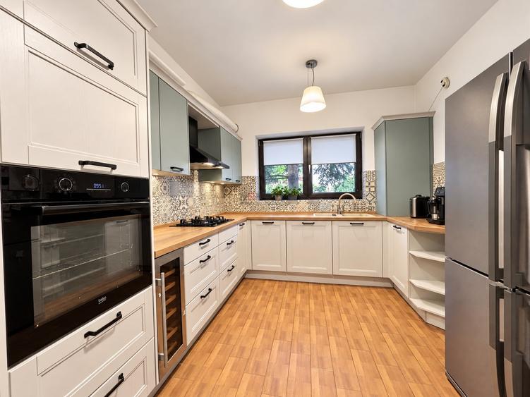 Duplex cu 5 camere cu Canalizare în Dămăroaia