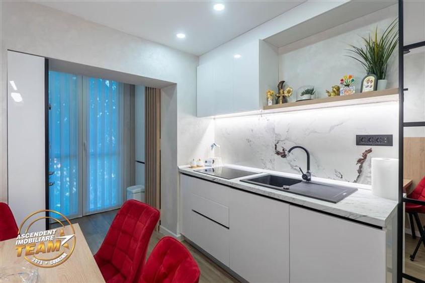Apartament cu 2 camere decomandat în Central