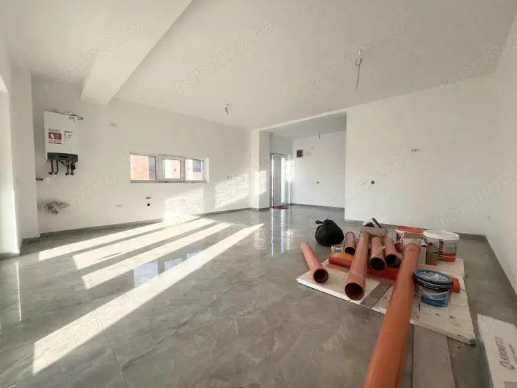 Casă cu 5 camere cu Teren 302 Mp în Giarmata