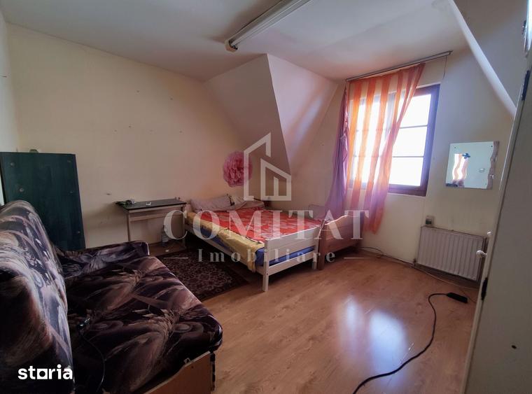 Casă cu 6 camere cu Teren 125 Mp în Central
