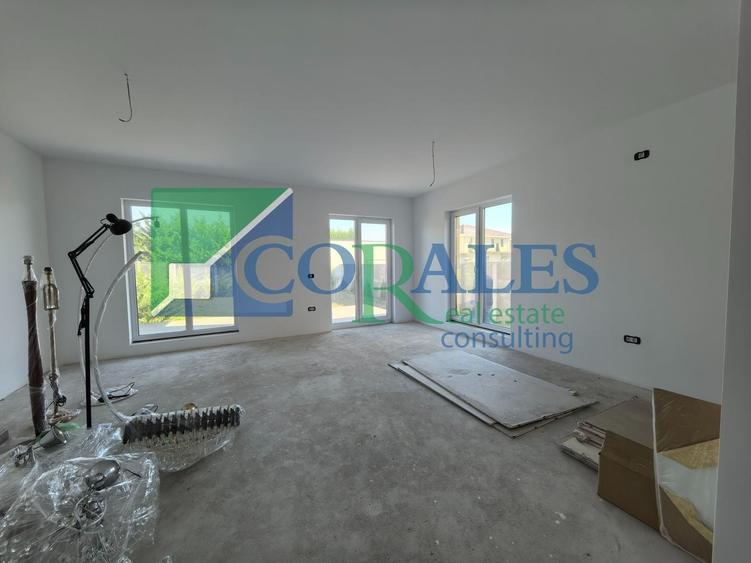 Duplex cu 4 camere cu Canalizare în Dumbrăvița