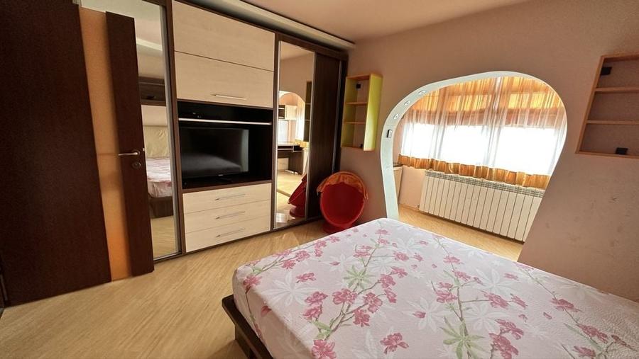 Apartament cu 2 camere decomandat în Ultracentral