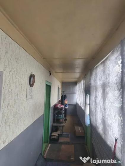 Casă cu 2 camere cu Teren 1600 Mp în Grămești