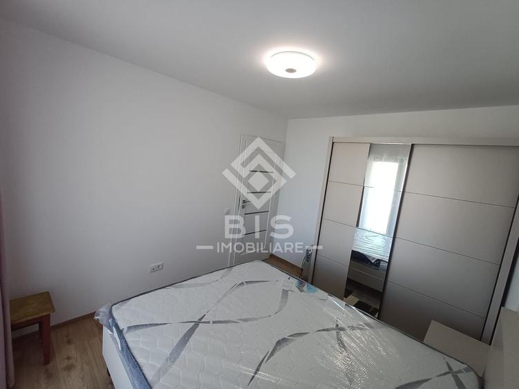 Apartament cu 2 camere semidecomandat, mobilat în Calea Moldovei