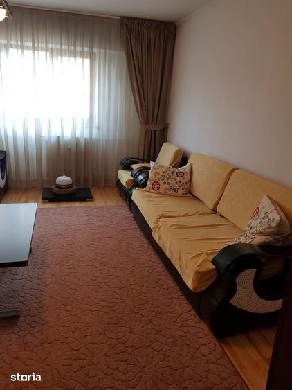 Apartament cu 3 camere în Rahova