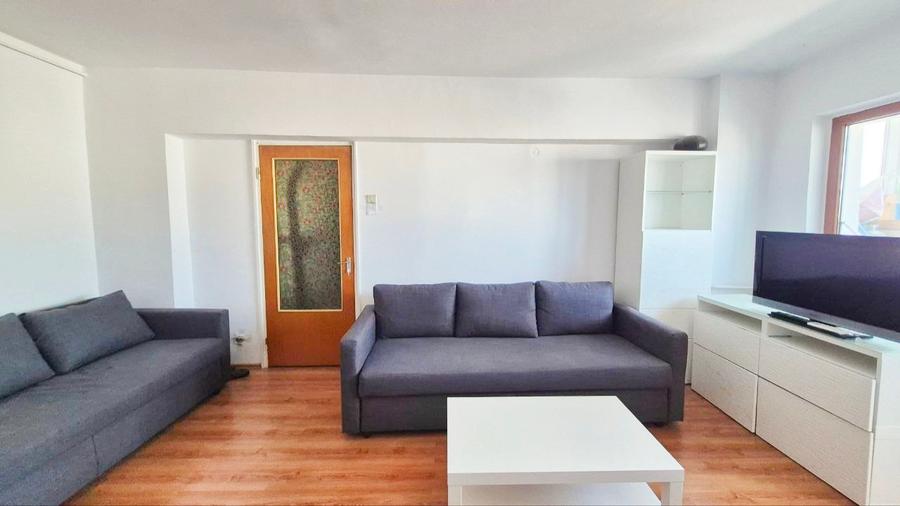 Apartament cu 2 camere semidecomandat în Banu Manta