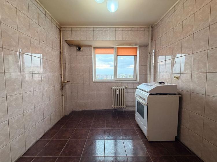 Apartament cu 2 camere semidecomandat în Crângași