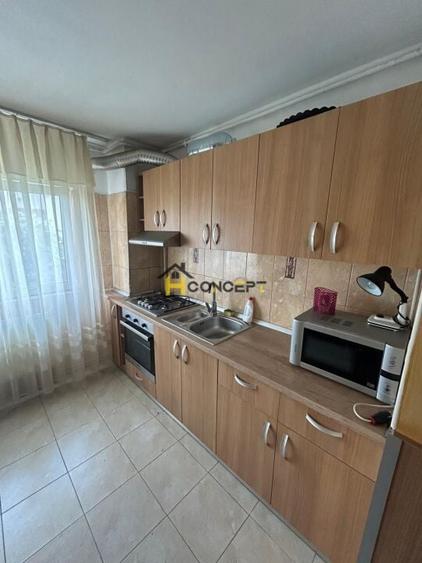 Apartament cu 2 camere semidecomandat în Berceni — fotografia 3