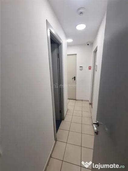 Spațiu comercial, de 120 mp, în Central