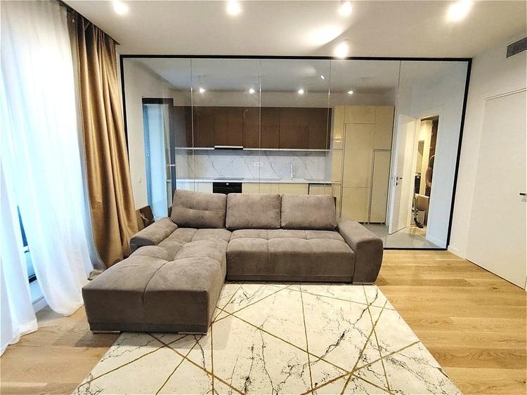 Apartament cu 3 camere decomandat, mobilat în Aviației