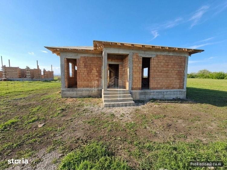 Casă cu 4 camere în Central