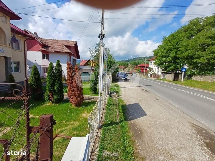 Casă cu 4 camere cu Teren 1749 Mp în Pietroșița