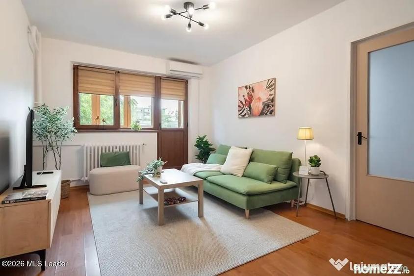 Apartament cu 4 camere semidecomandat în Drumul Taberei