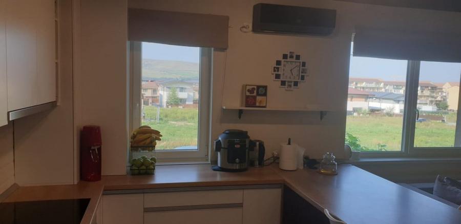 Apartament 3 camere, 71 mp ,zona Teilor - 2