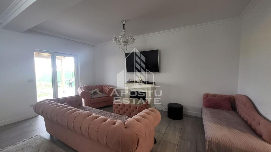 Duplex cu 4 camere cu Canalizare în Covaci
