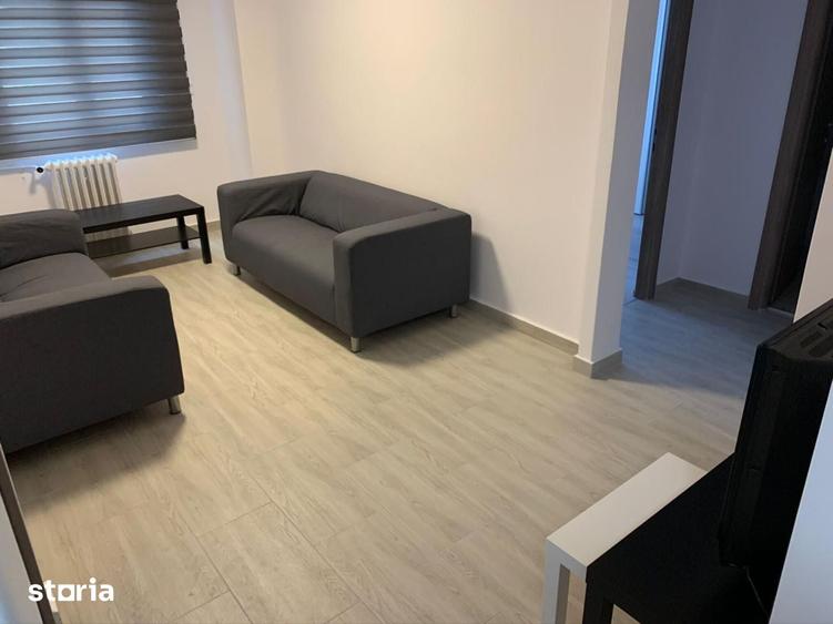 Apartament cu 3 camere decomandat în Drumul Taberei