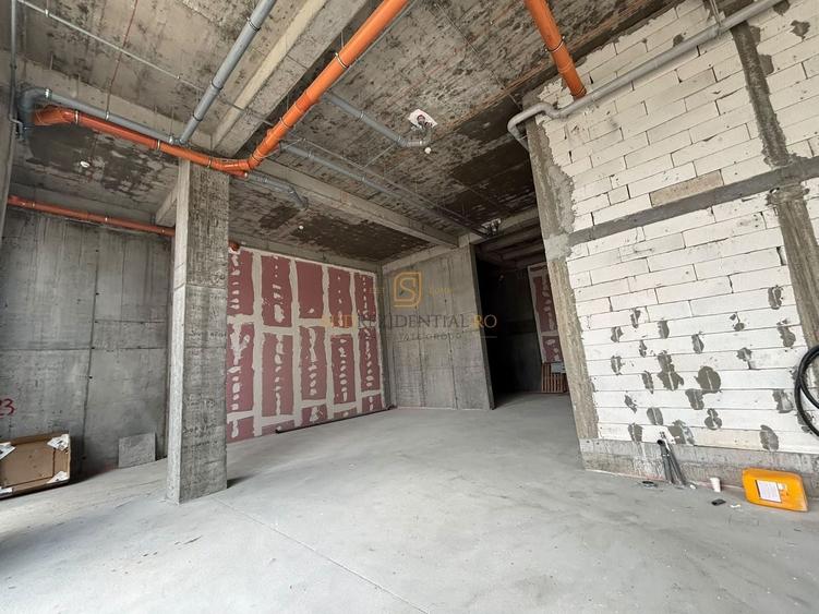 Spațiu comercial, de 526.42999267578 mp, în Berceni
