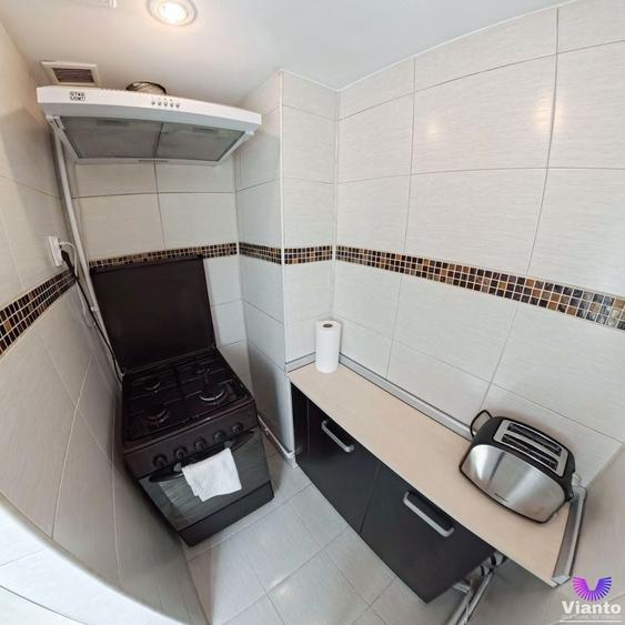 Apartament cu 3 camere decomandat, mobilat în Turnișor