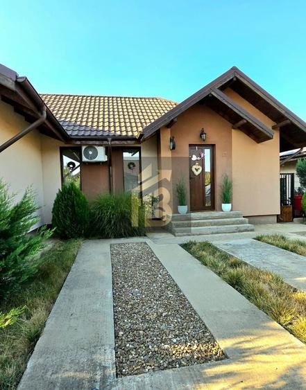 Duplex cu 3 camere cu Canalizare în Balotești