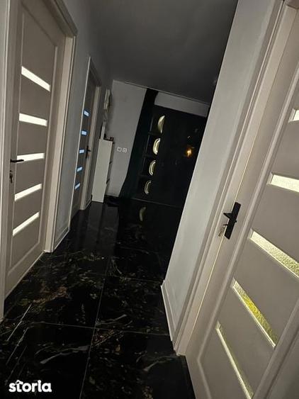 Vand casa la tara - 3