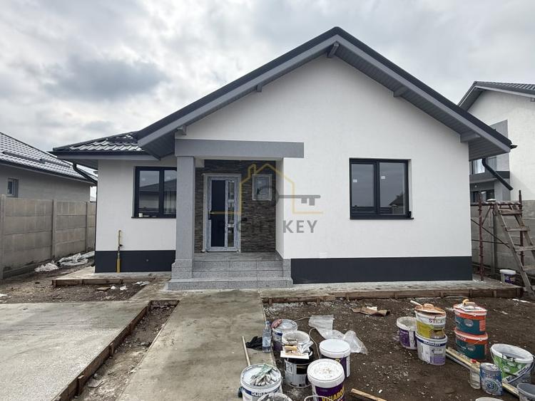 Casa Noua 3 Camere, Placa, STB in zona, Teren 280 mp, Comision 0% - 1